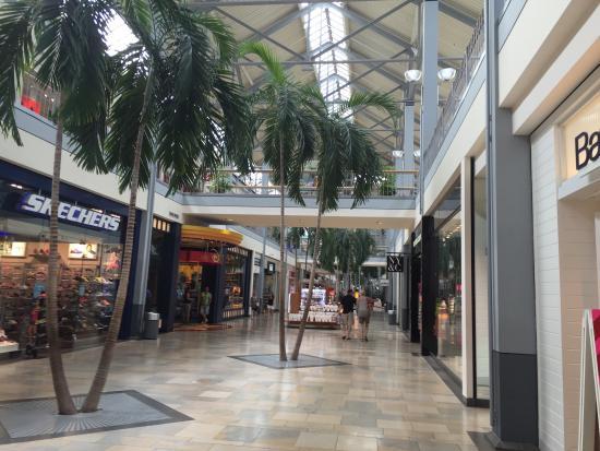 White Marsh Mall