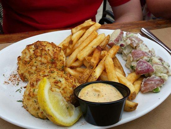 Blu Crabhouse & Raw Bar