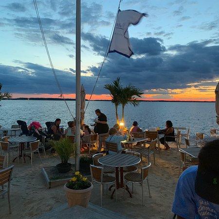 Sanibel's at Sunset Island
