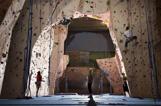 Earth Treks Climbing Center