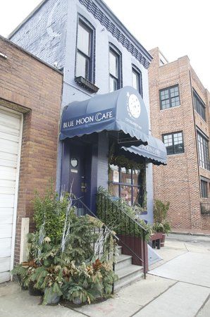 Blue Moon Cafe