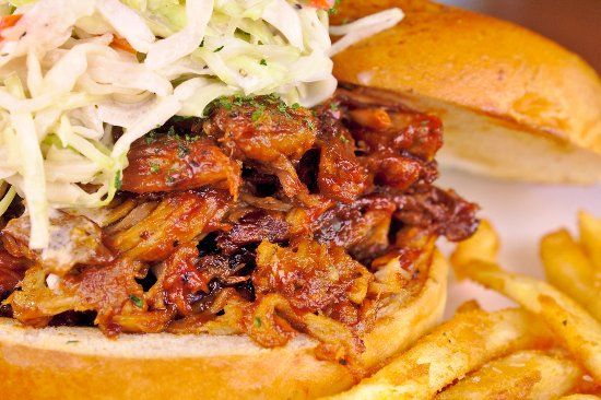 Frank & Nic's West End Grille