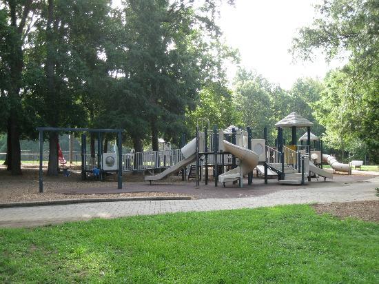 Allen Pond Park